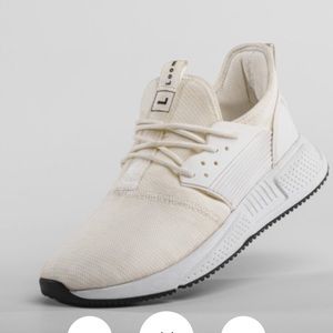 Loom waterproof running shoes/sneakers